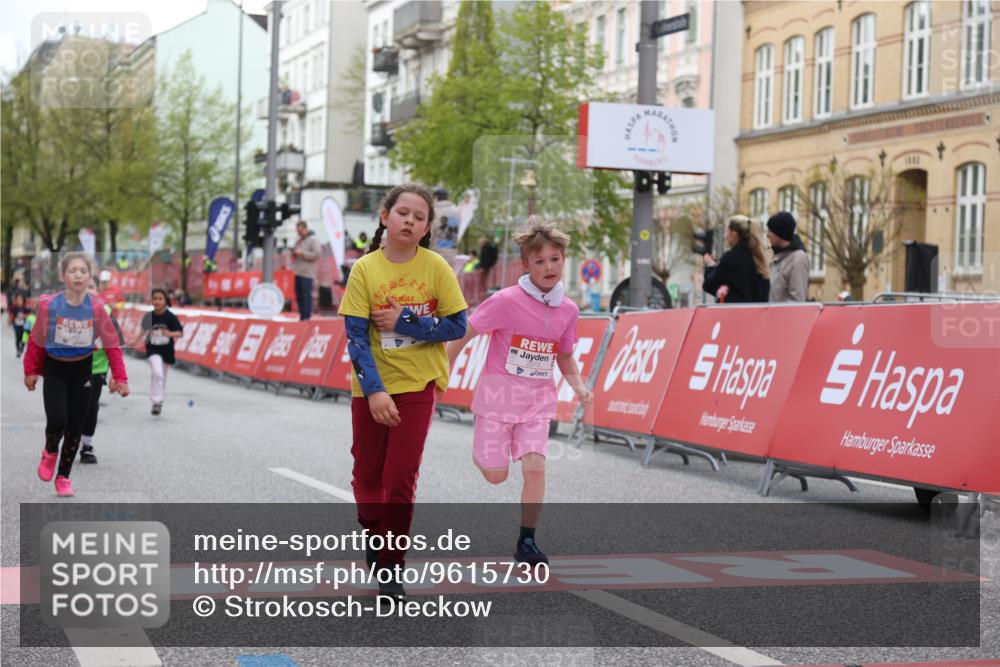 25.04.2026 - Das Zehntel Strokosch-Dieckow http://msf.ph/oto/9615730 25.04.2026 09:07:54 Ziel 1347, 1403, 1442, 1954, 1976, 1977, 2757, 3910 meine-sportfotos.de