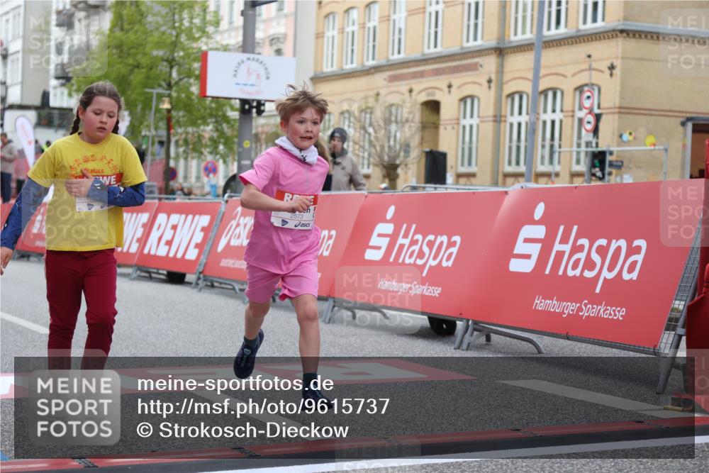 25.04.2026 - Das Zehntel Strokosch-Dieckow http://msf.ph/oto/9615737 25.04.2026 09:07:55 Ziel 1236, 1347, 1403, 1442, 2757, 3910 meine-sportfotos.de
