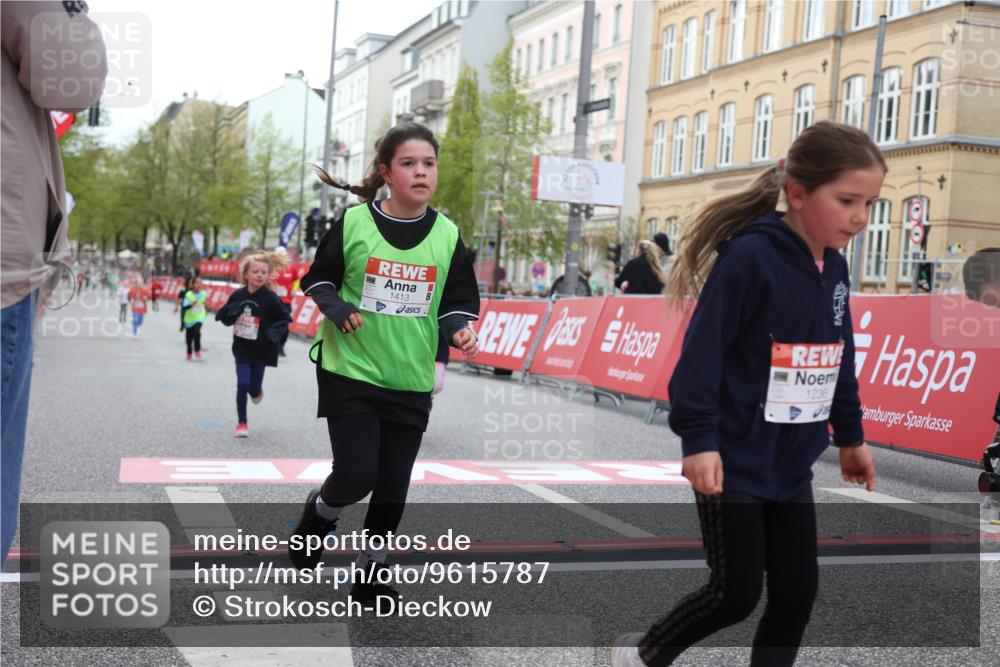 25.04.2026 - Das Zehntel Strokosch-Dieckow http://msf.ph/oto/9615787 25.04.2026 09:07:59 Ziel 1077, 1087, 1236, 1403, 1413, 2573, 2757 meine-sportfotos.de