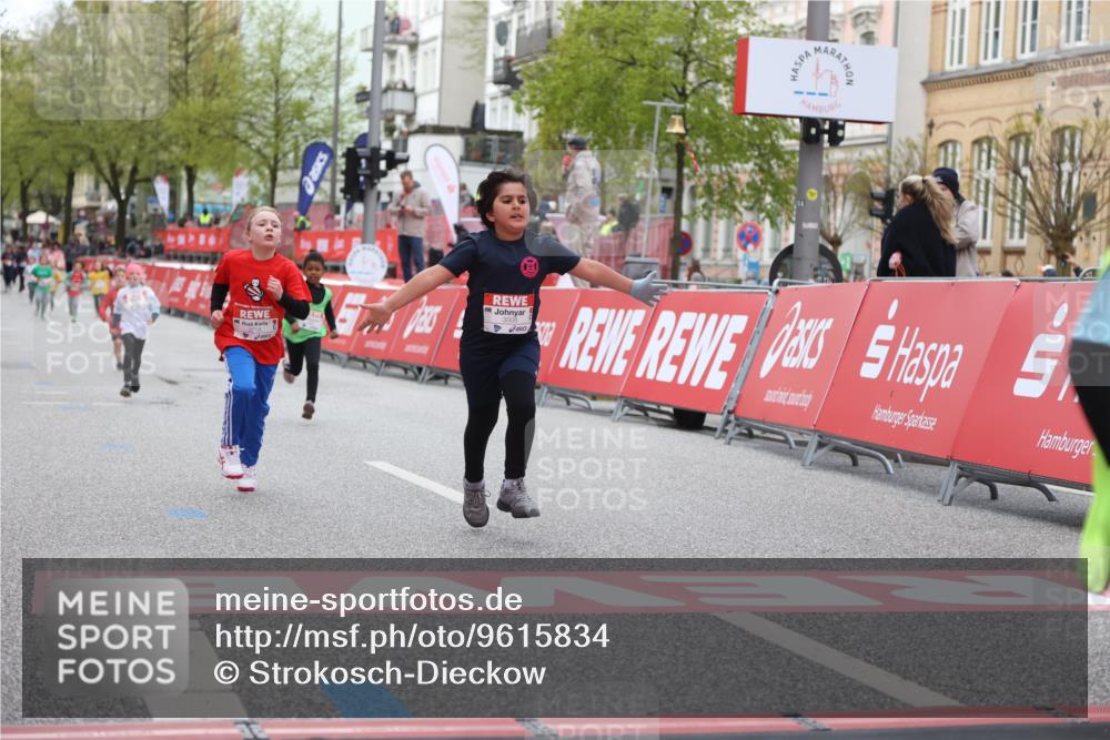 25.04.2026 - Das Zehntel Strokosch-Dieckow http://msf.ph/oto/9615834 25.04.2026 09:08:05 Ziel 1077, 1087, 2558, 2573, 3008, 3129 meine-sportfotos.de