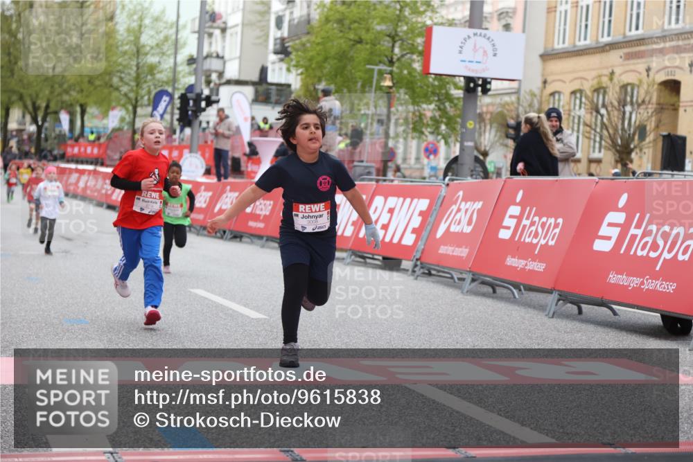25.04.2026 - Das Zehntel Strokosch-Dieckow http://msf.ph/oto/9615838 25.04.2026 09:08:05 Ziel 1077, 1087, 2558, 2573, 3008, 3129 meine-sportfotos.de