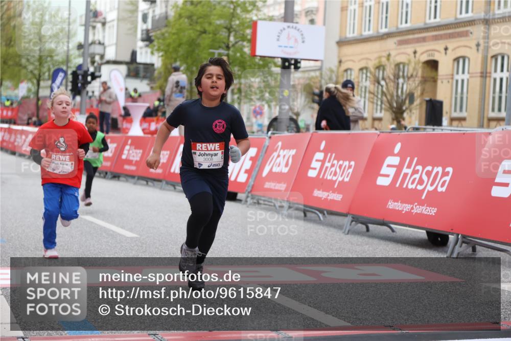 25.04.2026 - Das Zehntel Strokosch-Dieckow http://msf.ph/oto/9615847 25.04.2026 09:08:06 Ziel 1077, 1087, 2558, 2573, 3008, 3129, 3287 meine-sportfotos.de
