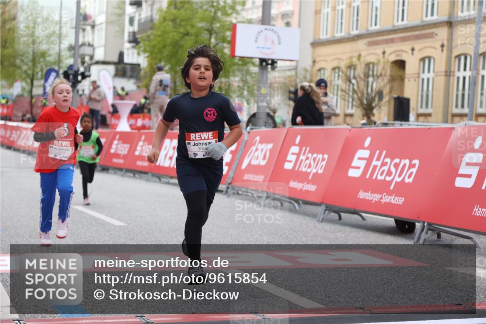 25.04.2026 - Das Zehntel Strokosch-Dieckow http://msf.ph/oto/9615854 25.04.2026 09:08:06 Ziel 1077, 1087, 2558, 2573, 3008, 3129, 3287 meine-sportfotos.de