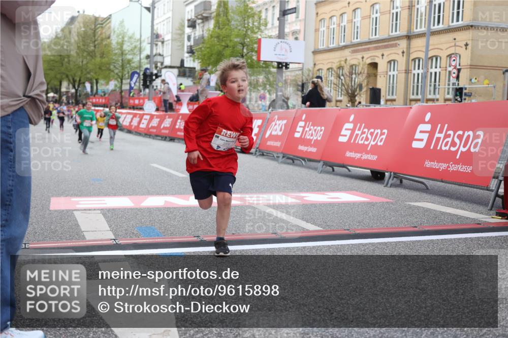 25.04.2026 - Das Zehntel Strokosch-Dieckow http://msf.ph/oto/9615898 25.04.2026 09:08:16 Ziel 3684 meine-sportfotos.de