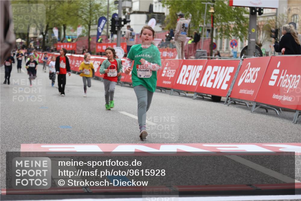 25.04.2026 - Das Zehntel Strokosch-Dieckow http://msf.ph/oto/9615928 25.04.2026 09:08:18 Ziel 2206, 2415 meine-sportfotos.de