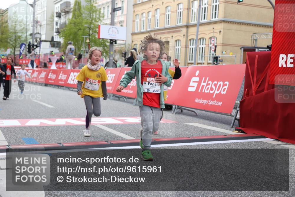 25.04.2026 - Das Zehntel Strokosch-Dieckow http://msf.ph/oto/9615961 25.04.2026 09:08:23 Ziel 1978, 1984, 2191, 2206, 2415, 3006, 3033 meine-sportfotos.de