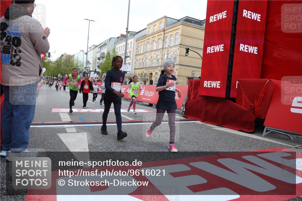 25.04.2026 - Das Zehntel Strokosch-Dieckow http://msf.ph/oto/9616021 25.04.2026 09:08:26 Ziel 1426, 1489, 1978, 1984, 2191, 2206, 2567, 3006, 3033, 3437 meine-sportfotos.de