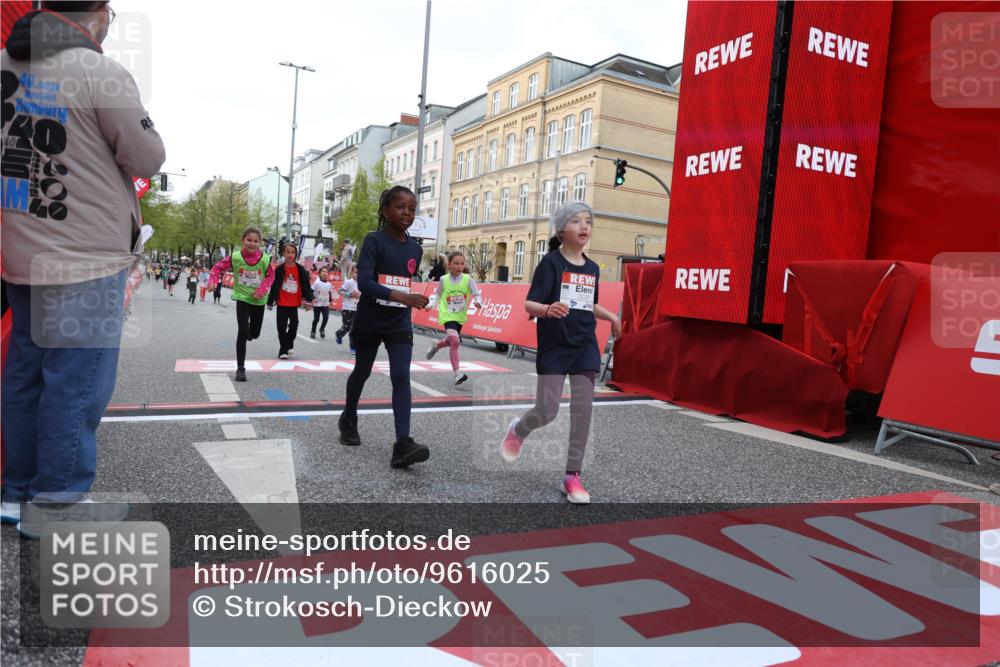 25.04.2026 - Das Zehntel Strokosch-Dieckow http://msf.ph/oto/9616025 25.04.2026 09:08:26 Ziel 1426, 1489, 1978, 1984, 2191, 2206, 2567, 3006, 3033, 3437 meine-sportfotos.de