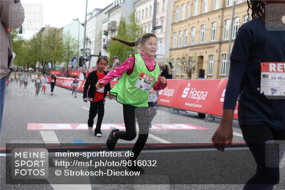 25.04.2026 - Das Zehntel Strokosch-Dieckow http://msf.ph/oto/9616032 25.04.2026 09:08:27 Ziel 1426, 1489, 1978, 1984, 2191, 2567, 3006, 3033, 3437 meine-sportfotos.de