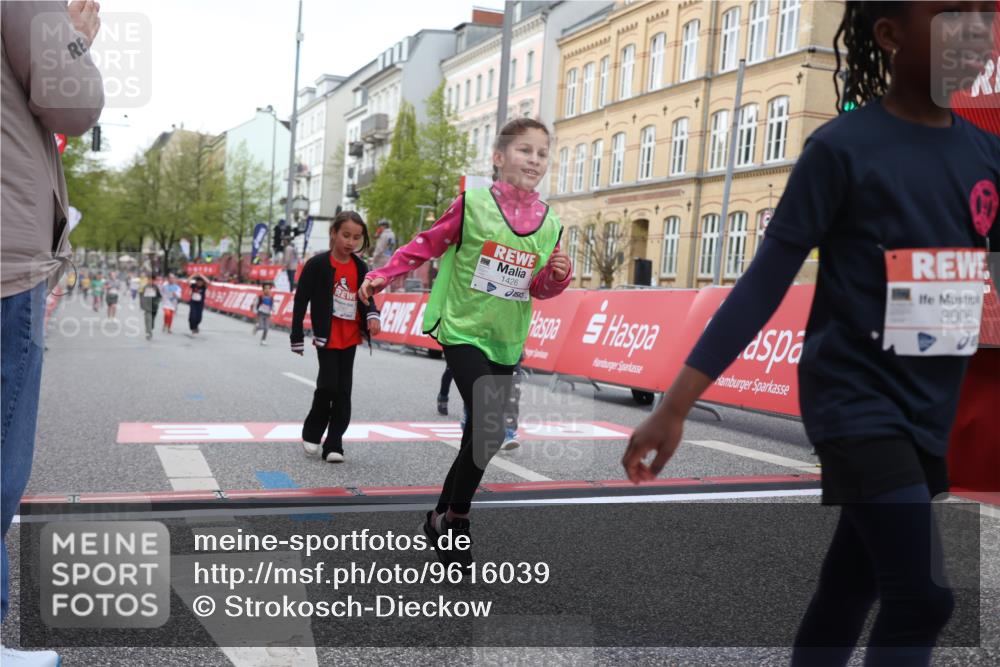 25.04.2026 - Das Zehntel Strokosch-Dieckow http://msf.ph/oto/9616039 25.04.2026 09:08:27 Ziel 1426, 1489, 1978, 1984, 2191, 2567, 3006, 3033, 3437 meine-sportfotos.de