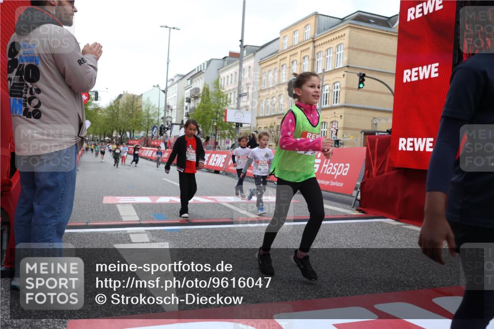 25.04.2026 - Das Zehntel Strokosch-Dieckow http://msf.ph/oto/9616047 25.04.2026 09:08:28 Ziel 1426, 1489, 1978, 1984, 2191, 2567, 3006, 3033, 3437 meine-sportfotos.de