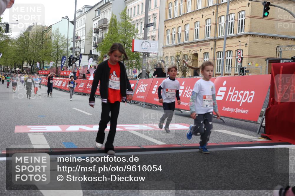 25.04.2026 - Das Zehntel Strokosch-Dieckow http://msf.ph/oto/9616054 25.04.2026 09:08:28 Ziel 1426, 1489, 1978, 1984, 2191, 2567, 3006, 3033, 3437 meine-sportfotos.de