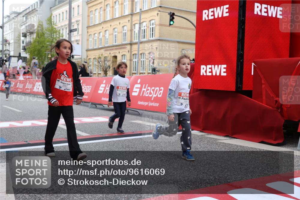 25.04.2026 - Das Zehntel Strokosch-Dieckow http://msf.ph/oto/9616069 25.04.2026 09:08:29 Ziel 1072, 1426, 1489, 2567, 3006, 3033, 3437 meine-sportfotos.de