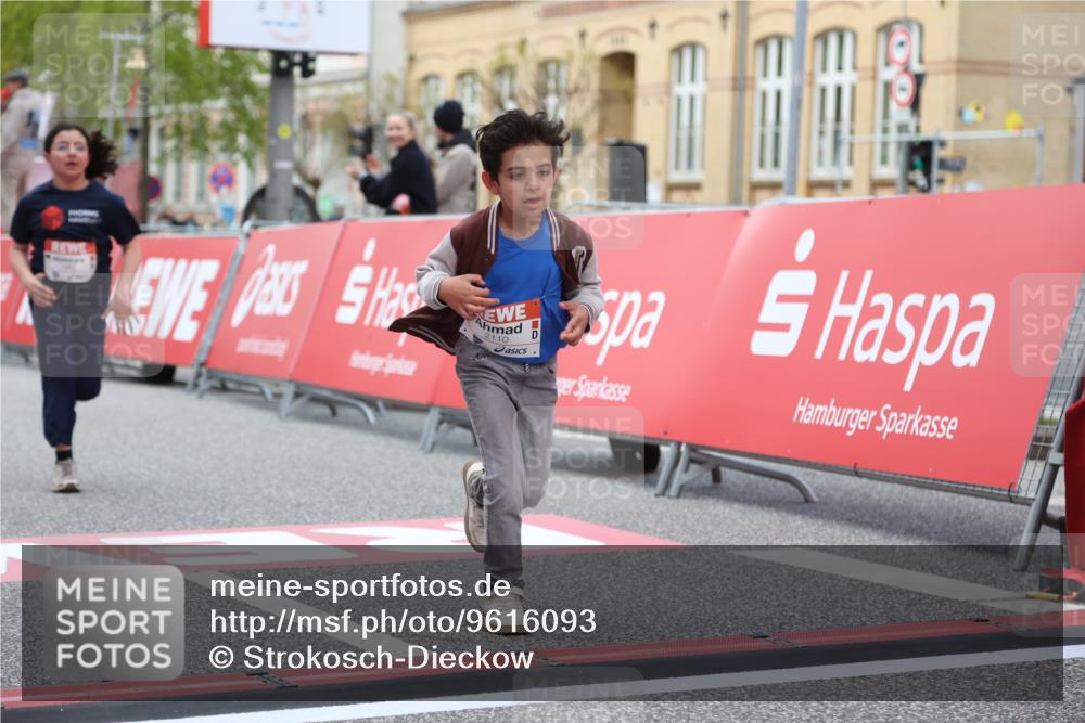 25.04.2026 - Das Zehntel Strokosch-Dieckow http://msf.ph/oto/9616093 25.04.2026 09:08:33 Ziel 1061, 1072, 1426, 1489, 1862, 2110, 2567, 3437 meine-sportfotos.de
