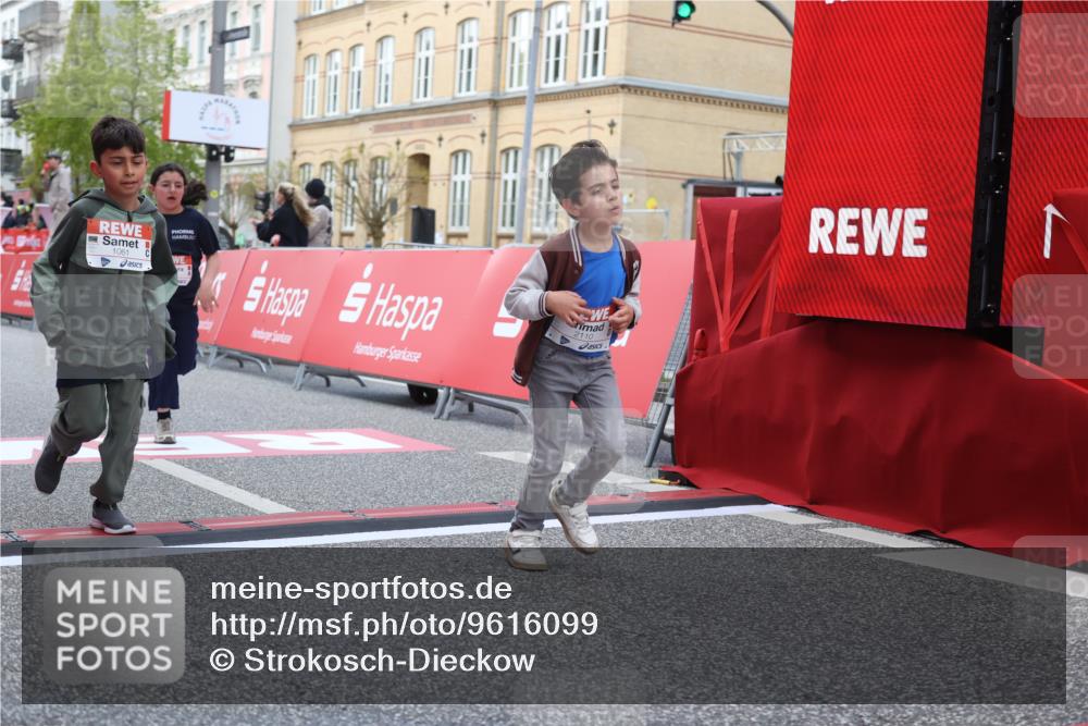 25.04.2026 - Das Zehntel Strokosch-Dieckow http://msf.ph/oto/9616099 25.04.2026 09:08:34 Ziel 1061, 1072, 1489, 1862, 2110, 2567, 2577, 3437 meine-sportfotos.de