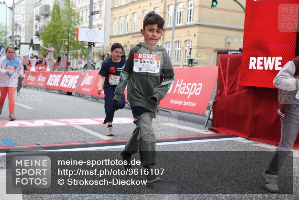 25.04.2026 - Das Zehntel Strokosch-Dieckow http://msf.ph/oto/9616107 25.04.2026 09:08:35 Ziel 1061, 1072, 1862, 2110, 2577 meine-sportfotos.de