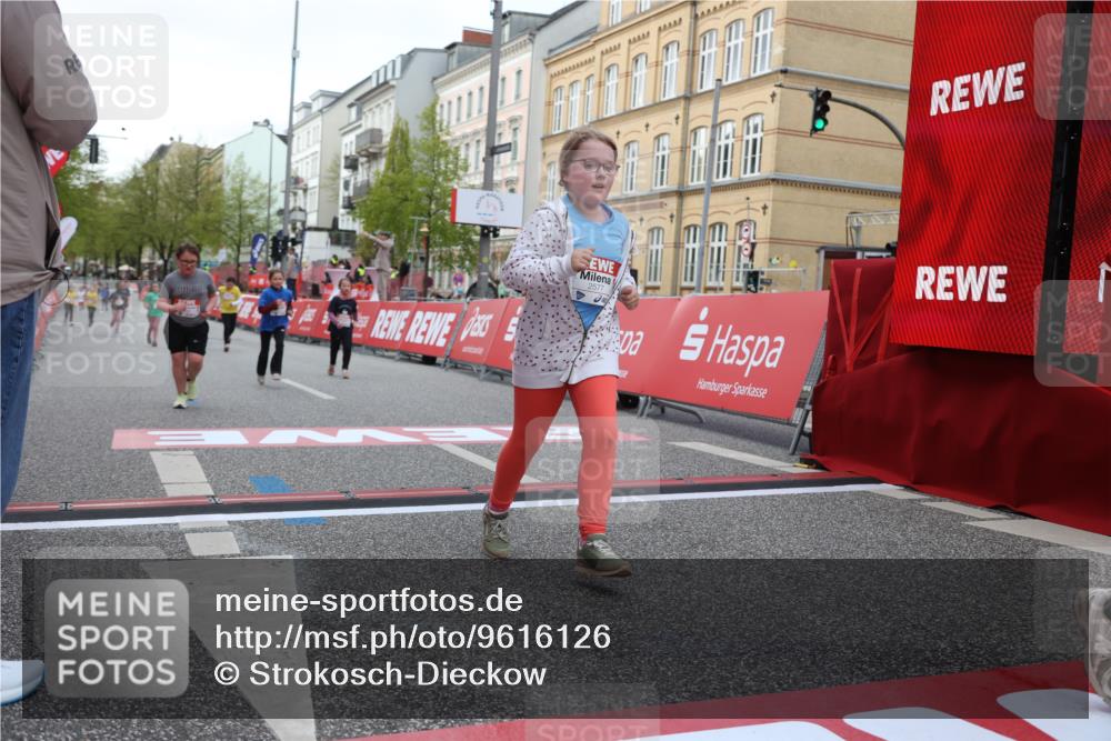 25.04.2026 - Das Zehntel Strokosch-Dieckow http://msf.ph/oto/9616126 25.04.2026 09:08:37 Ziel 1061, 1072, 1154, 1862, 2110, 2125, 2577 meine-sportfotos.de