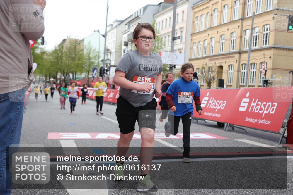 25.04.2026 - Das Zehntel Strokosch-Dieckow http://msf.ph/oto/9616137 25.04.2026 09:08:39 Ziel 1061, 1094, 1154, 1862, 2110, 2125, 2577 meine-sportfotos.de