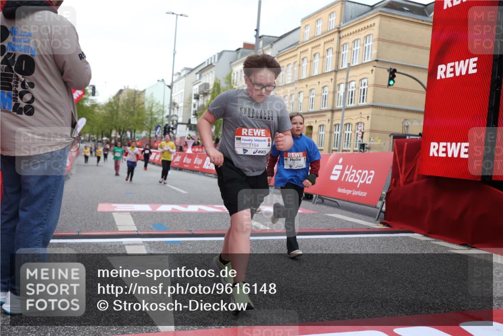 25.04.2026 - Das Zehntel Strokosch-Dieckow http://msf.ph/oto/9616148 25.04.2026 09:08:40 Ziel 1061, 1094, 1154, 1862, 2110, 2125, 2577, 3460 meine-sportfotos.de