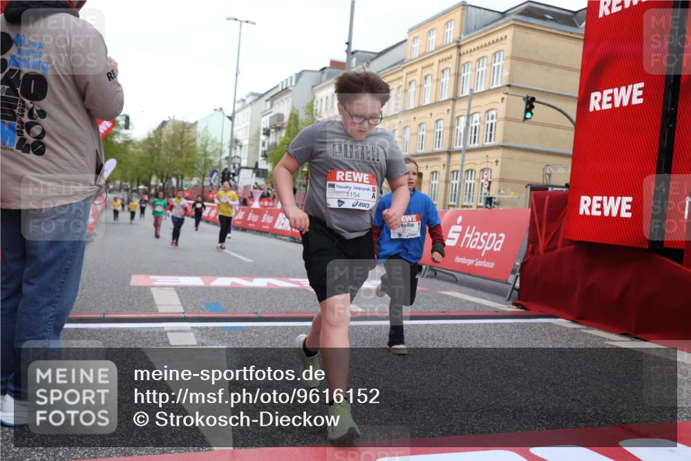 25.04.2026 - Das Zehntel Strokosch-Dieckow http://msf.ph/oto/9616152 25.04.2026 09:08:40 Ziel 1061, 1094, 1154, 1862, 2110, 2125, 2577, 3460 meine-sportfotos.de