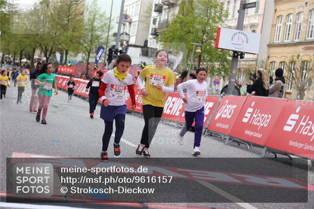 25.04.2026 - Das Zehntel Strokosch-Dieckow http://msf.ph/oto/9616157 25.04.2026 09:08:42 Ziel 1094, 1154, 2125, 2577, 2779, 3460, 3462 meine-sportfotos.de