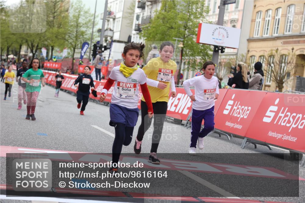 25.04.2026 - Das Zehntel Strokosch-Dieckow http://msf.ph/oto/9616164 25.04.2026 09:08:42 Ziel 1094, 1154, 2125, 2577, 2779, 3460, 3462 meine-sportfotos.de