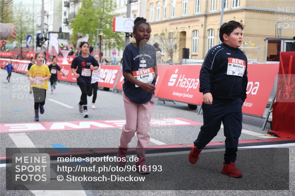 25.04.2026 - Das Zehntel Strokosch-Dieckow http://msf.ph/oto/9616193 25.04.2026 09:08:48 Ziel 1059, 1592, 1855, 2390, 2689, 2699, 2779, 3460, 3462, 3497 meine-sportfotos.de