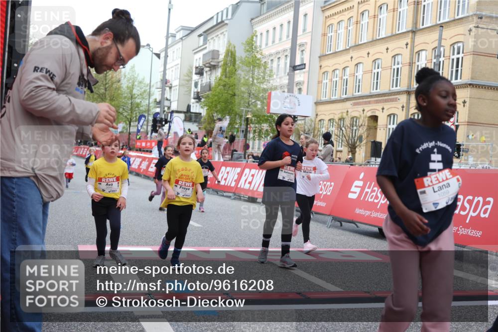 25.04.2026 - Das Zehntel Strokosch-Dieckow http://msf.ph/oto/9616208 25.04.2026 09:08:49 Ziel 1059, 1592, 1855, 2390, 2689, 2699, 2779, 3462, 3497 meine-sportfotos.de