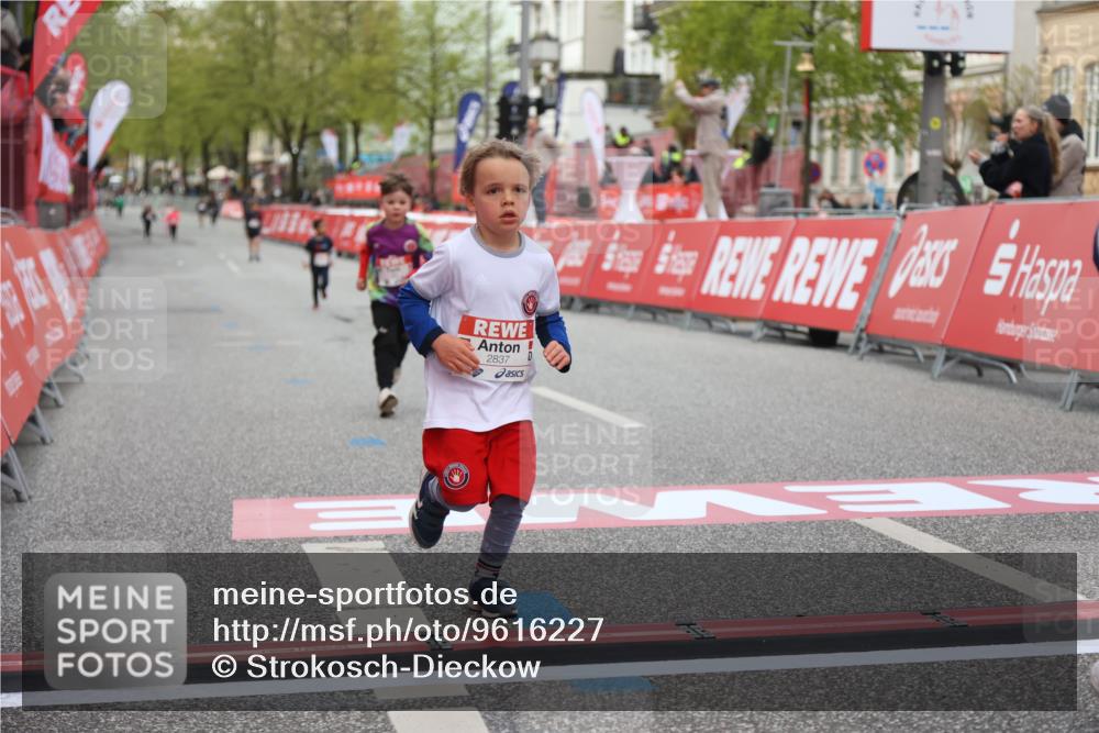 25.04.2026 - Das Zehntel Strokosch-Dieckow http://msf.ph/oto/9616227 25.04.2026 09:08:56 Ziel 1060, 1065, 1855, 2689, 2692, 2697, 2699, 2837, 3497 meine-sportfotos.de
