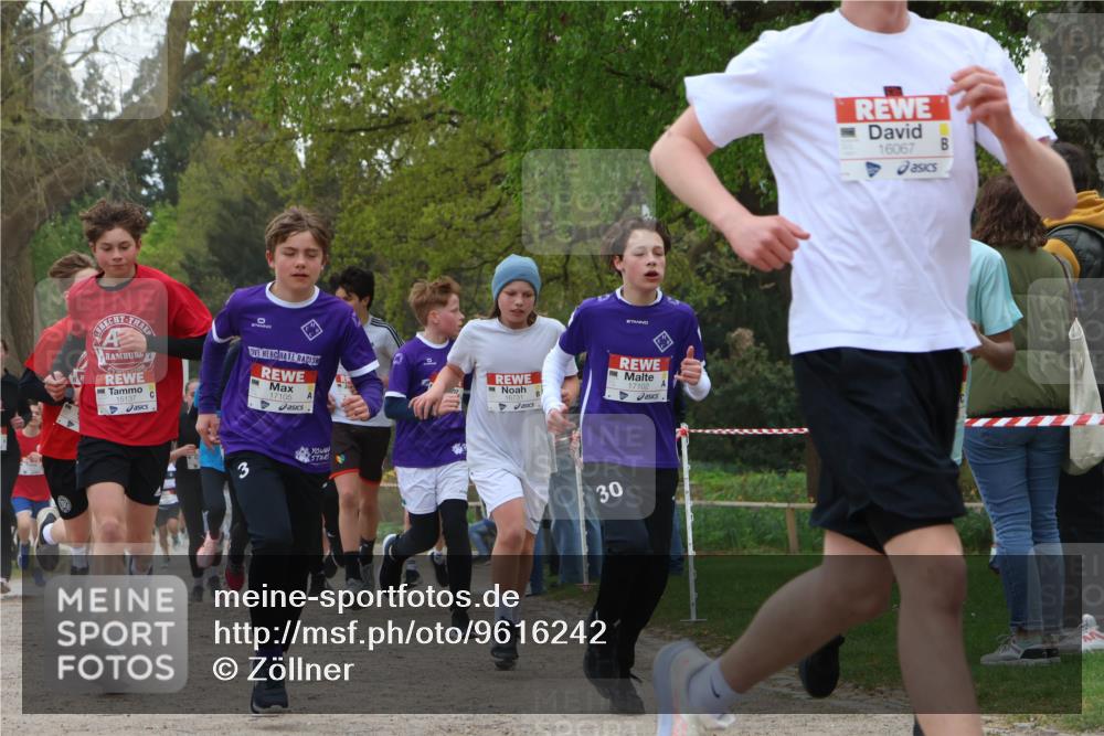 25.04.2026 - Das Zehntel Zöllner http://msf.ph/oto/9616242 25.04.2026 13:39:39 Laufen 15137, 17105, 17102, 30, 16067 meine-sportfotos.de