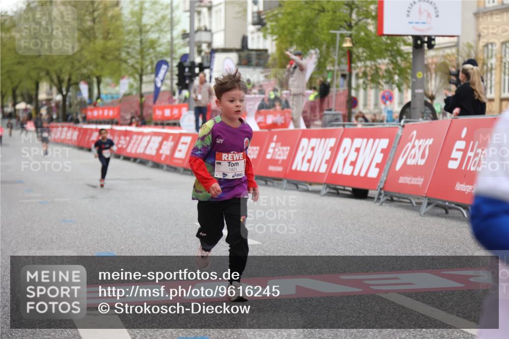 25.04.2026 - Das Zehntel Strokosch-Dieckow http://msf.ph/oto/9616245 25.04.2026 09:08:58 Ziel 1060, 1065, 1921, 2692, 2697, 2837 meine-sportfotos.de