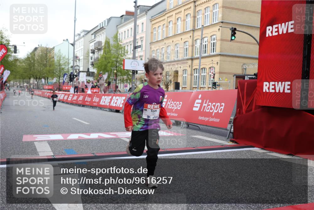 25.04.2026 - Das Zehntel Strokosch-Dieckow http://msf.ph/oto/9616257 25.04.2026 09:08:59 Ziel 1921, 2692, 2697, 2837 meine-sportfotos.de