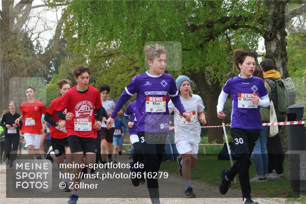 25.04.2026 - Das Zehntel Zöllner http://msf.ph/oto/9616279 25.04.2026 13:39:40 Laufen 15137, 13, 17105, 17102, 30 meine-sportfotos.de