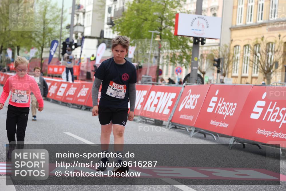 25.04.2026 - Das Zehntel Strokosch-Dieckow http://msf.ph/oto/9616287 25.04.2026 09:09:29 Ziel 1781, 1782, 2189, 3009 meine-sportfotos.de