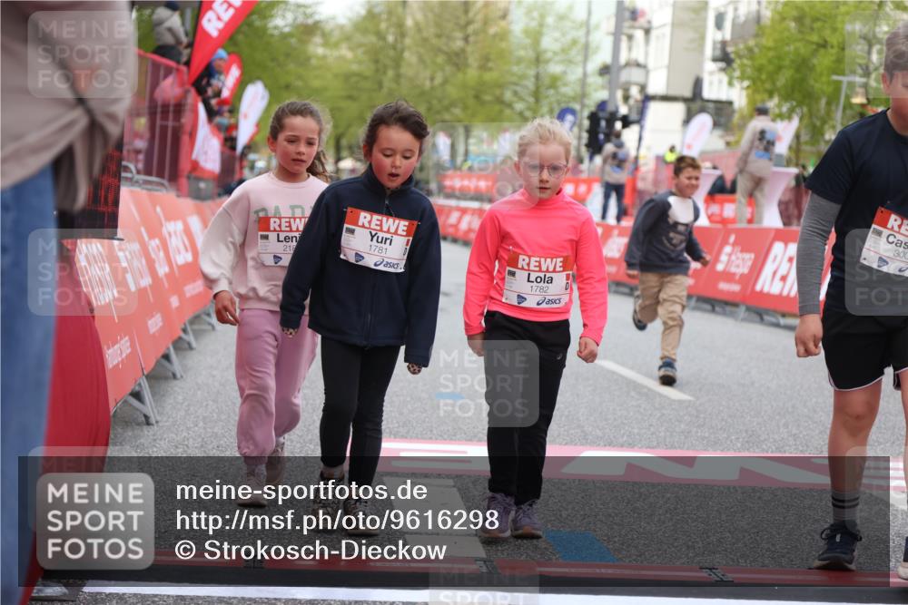 25.04.2026 - Das Zehntel Strokosch-Dieckow http://msf.ph/oto/9616298 25.04.2026 09:09:31 Ziel 1371, 1781, 1782, 2189, 3009 meine-sportfotos.de