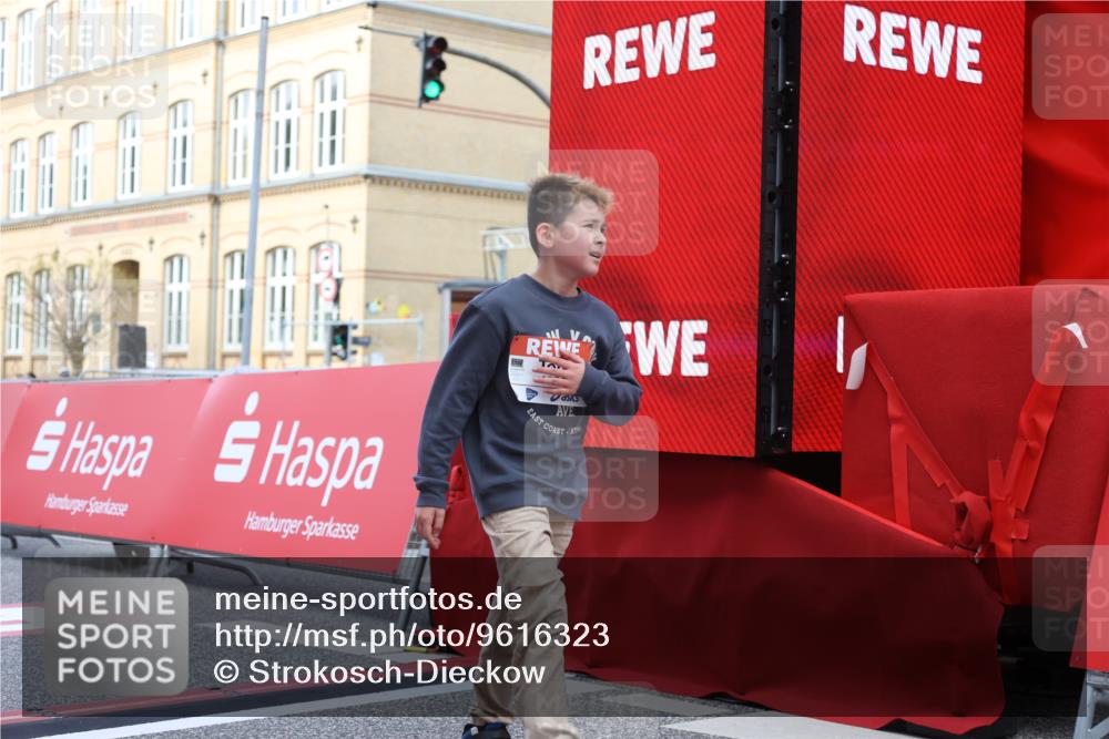 25.04.2026 - Das Zehntel Strokosch-Dieckow http://msf.ph/oto/9616323 25.04.2026 09:09:35 Ziel 1371, 1781, 1782, 2189, 3009 meine-sportfotos.de