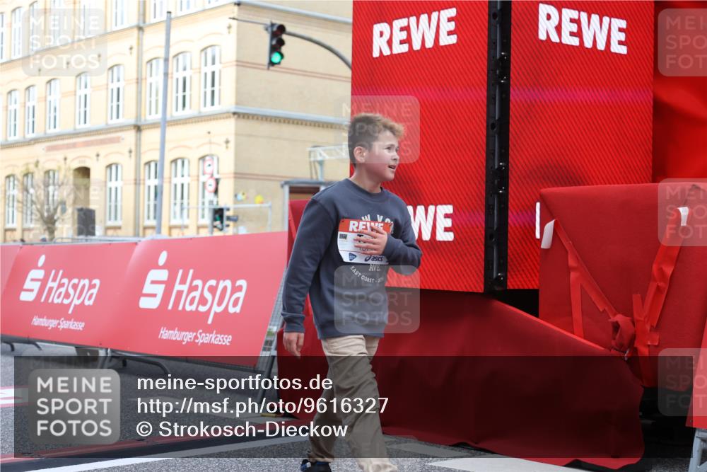 25.04.2026 - Das Zehntel Strokosch-Dieckow http://msf.ph/oto/9616327 25.04.2026 09:09:35 Ziel 1371, 1781, 1782, 2189, 3009 meine-sportfotos.de