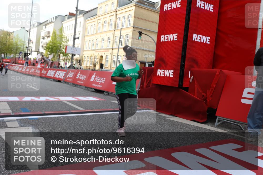 25.04.2026 - Das Zehntel Strokosch-Dieckow http://msf.ph/oto/9616394 25.04.2026 09:09:55 Ziel 2367 meine-sportfotos.de