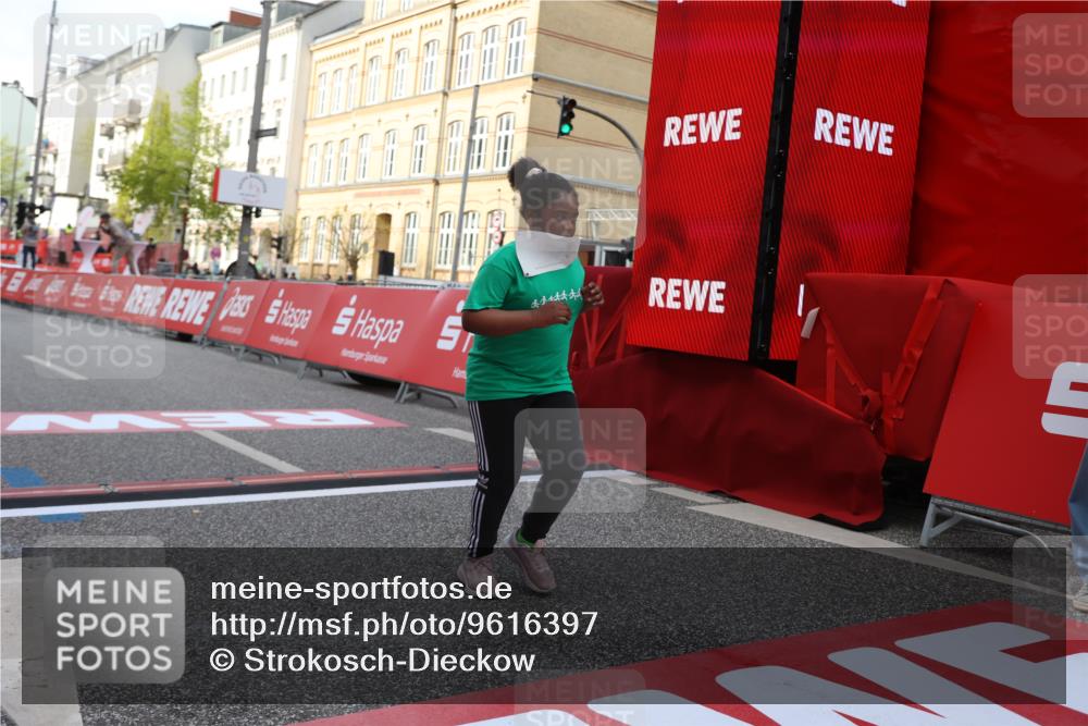 25.04.2026 - Das Zehntel Strokosch-Dieckow http://msf.ph/oto/9616397 25.04.2026 09:09:56 Ziel 2367 meine-sportfotos.de