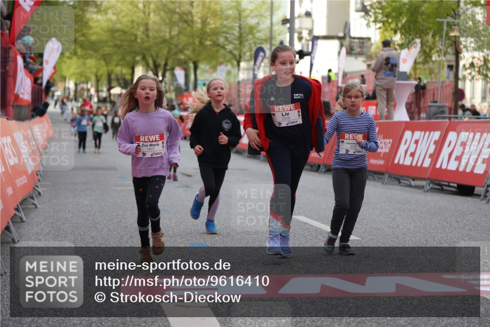 25.04.2026 - Das Zehntel Strokosch-Dieckow http://msf.ph/oto/9616410 25.04.2026 09:10:04 Ziel 1907, 1915, 2000, 2008 meine-sportfotos.de