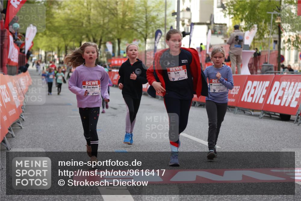 25.04.2026 - Das Zehntel Strokosch-Dieckow http://msf.ph/oto/9616417 25.04.2026 09:10:04 Ziel 1907, 1915, 2000, 2008 meine-sportfotos.de