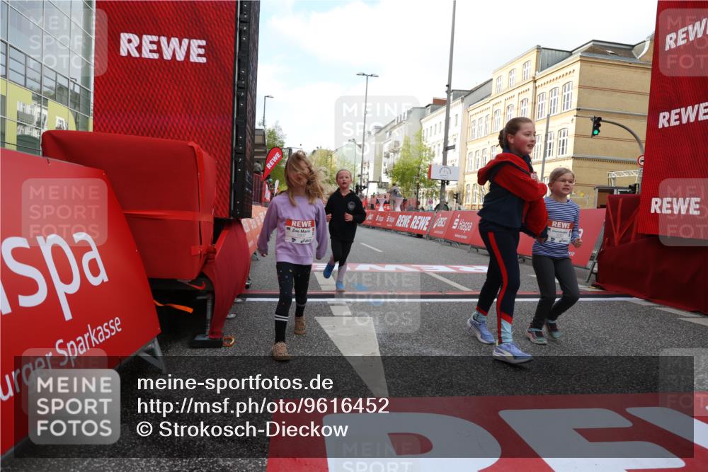 25.04.2026 - Das Zehntel Strokosch-Dieckow http://msf.ph/oto/9616452 25.04.2026 09:10:06 Ziel 1907, 1915, 2000, 2008 meine-sportfotos.de