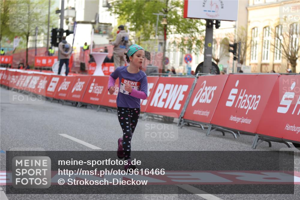 25.04.2026 - Das Zehntel Strokosch-Dieckow http://msf.ph/oto/9616466 25.04.2026 09:10:09 Ziel 1907, 1913, 1915, 2000, 2008 meine-sportfotos.de