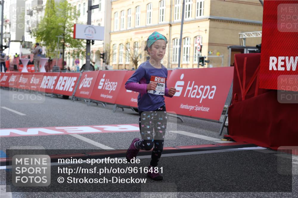 25.04.2026 - Das Zehntel Strokosch-Dieckow http://msf.ph/oto/9616481 25.04.2026 09:10:11 Ziel 1907, 1913, 1915, 2000, 2008 meine-sportfotos.de