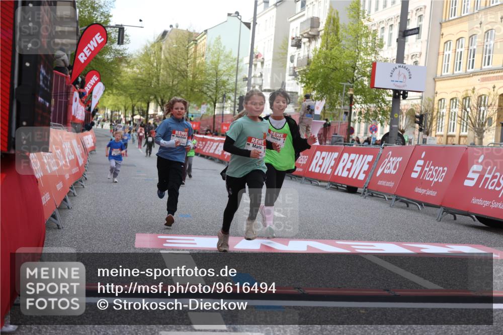 25.04.2026 - Das Zehntel Strokosch-Dieckow http://msf.ph/oto/9616494 25.04.2026 09:10:16 Ziel 1445, 1615, 1617, 1913 meine-sportfotos.de