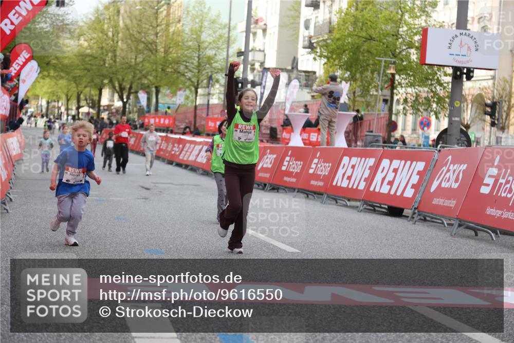 25.04.2026 - Das Zehntel Strokosch-Dieckow http://msf.ph/oto/9616550 25.04.2026 09:10:19 Ziel 1445, 1615, 1617, 2081 meine-sportfotos.de