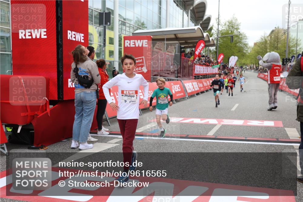 25.04.2026 - Das Zehntel Strokosch-Dieckow http://msf.ph/oto/9616565 25.04.2026 08:48:12 Ziel 1184, 1246, 2005, 2981, 3402 meine-sportfotos.de