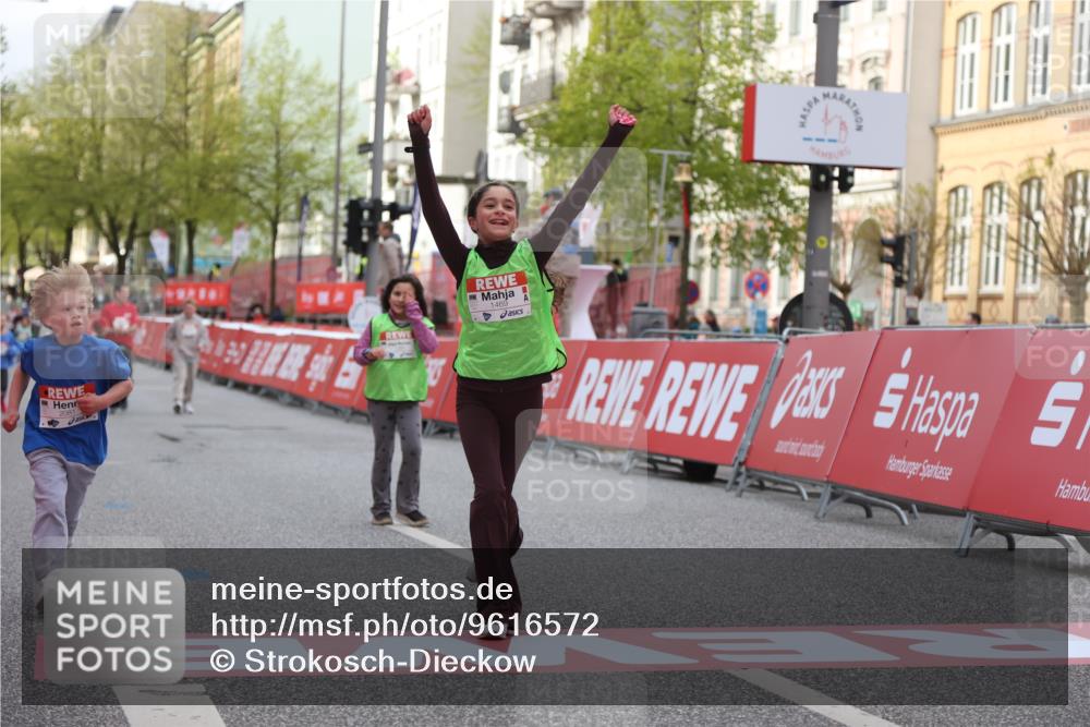 25.04.2026 - Das Zehntel Strokosch-Dieckow http://msf.ph/oto/9616572 25.04.2026 09:10:20 Ziel 1445, 1615, 1617, 2081 meine-sportfotos.de