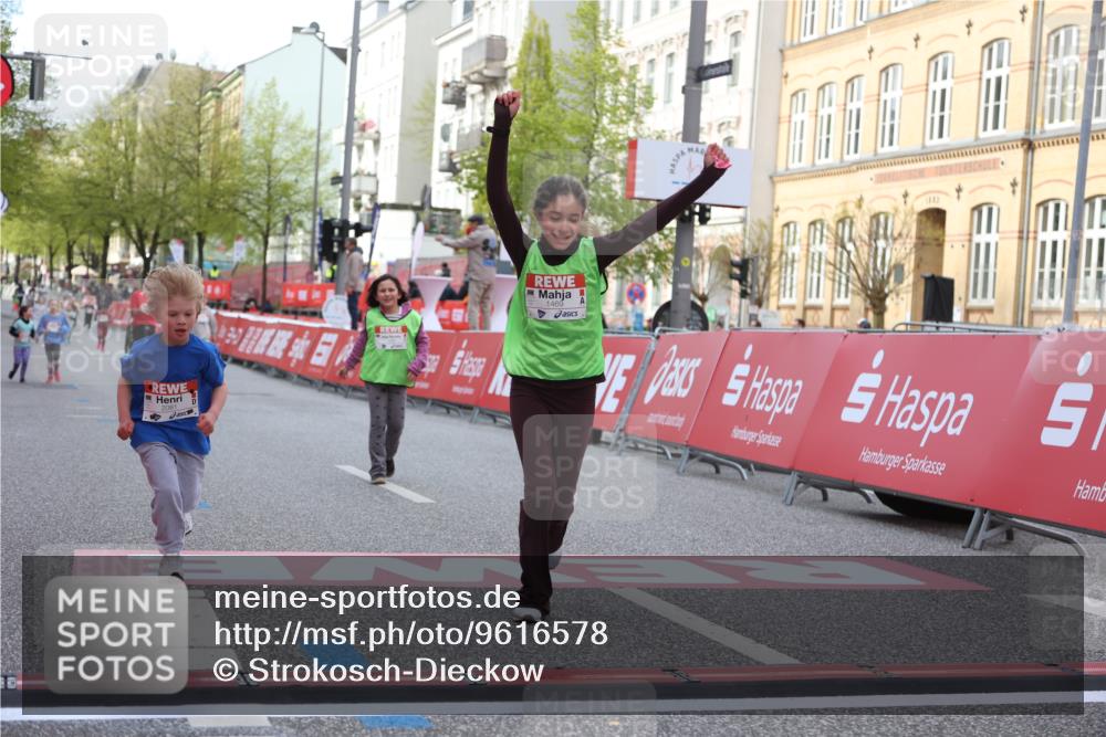 25.04.2026 - Das Zehntel Strokosch-Dieckow http://msf.ph/oto/9616578 25.04.2026 09:10:21 Ziel 1445, 1615, 1617, 2081 meine-sportfotos.de