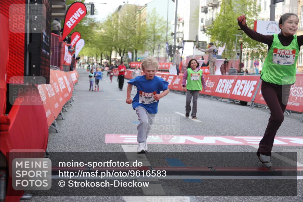 25.04.2026 - Das Zehntel Strokosch-Dieckow http://msf.ph/oto/9616583 25.04.2026 09:10:21 Ziel 1445, 1615, 1617, 2081 meine-sportfotos.de